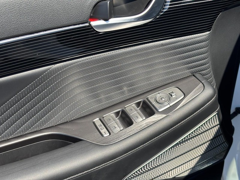 Hyundai Palisade Vehicle Full-screen Gallery Image 19