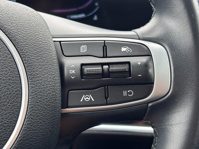 Kia Sportage Vehicle Full-screen Gallery Image 19