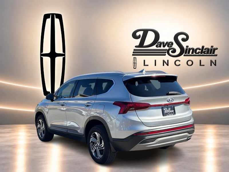 Hyundai Santa Fe Vehicle Full-screen Gallery Image 05