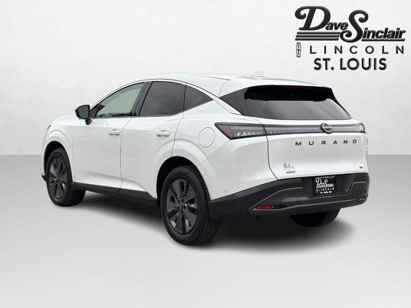 Nissan Murano Vehicle Full-screen Gallery Image 07