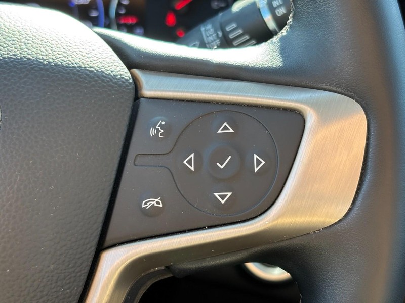 GMC Terrain Vehicle Full-screen Gallery Image 19
