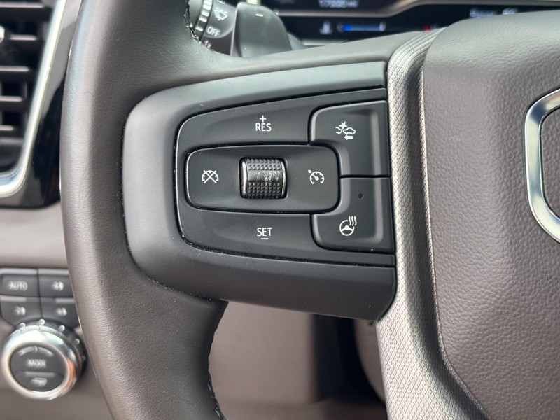 GMC Sierra 1500 Vehicle Full-screen Gallery Image 18