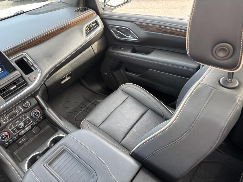 Chevrolet Tahoe Vehicle Full-screen Gallery Image 15