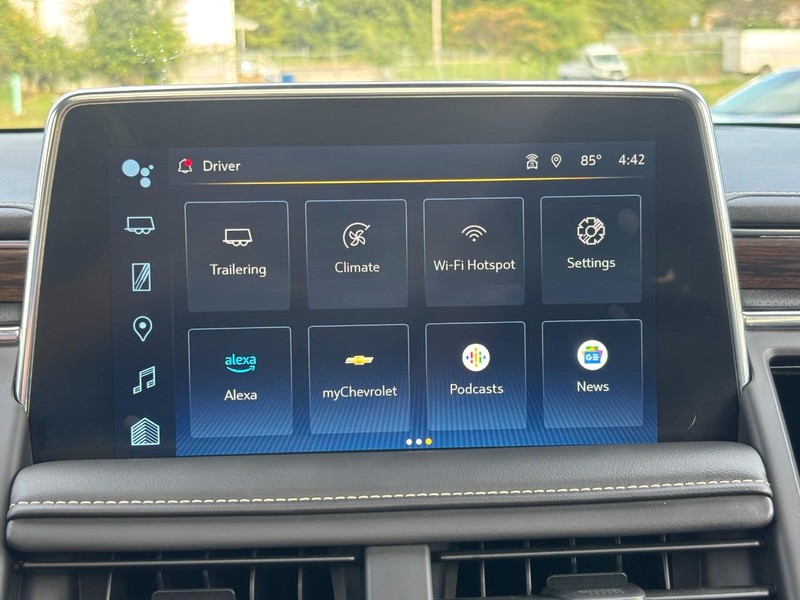 Chevrolet Tahoe Vehicle Full-screen Gallery Image 21