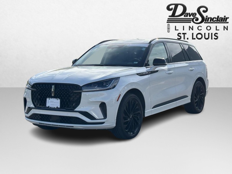 Lincoln Aviator Vehicle Full-screen Gallery Image 07