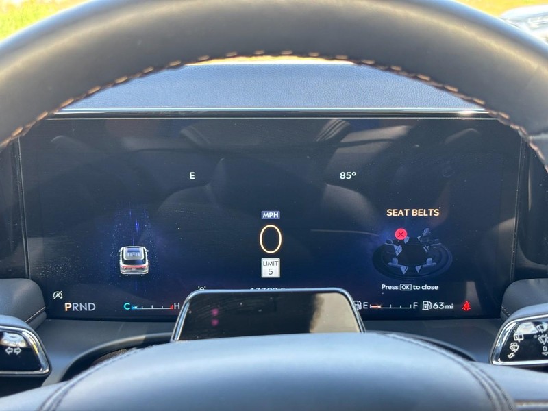 Lincoln Aviator Vehicle Full-screen Gallery Image 21