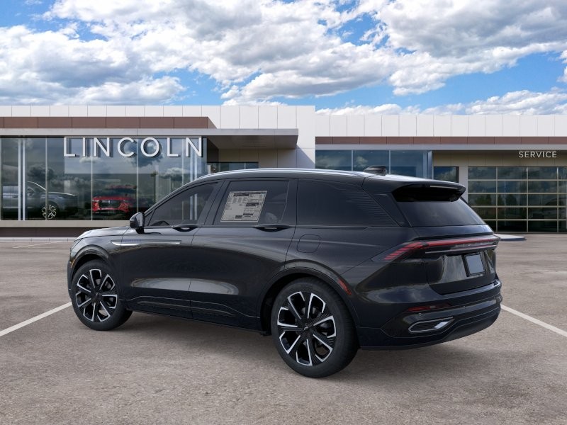 Lincoln Nautilus Vehicle Full-screen Gallery Image 04