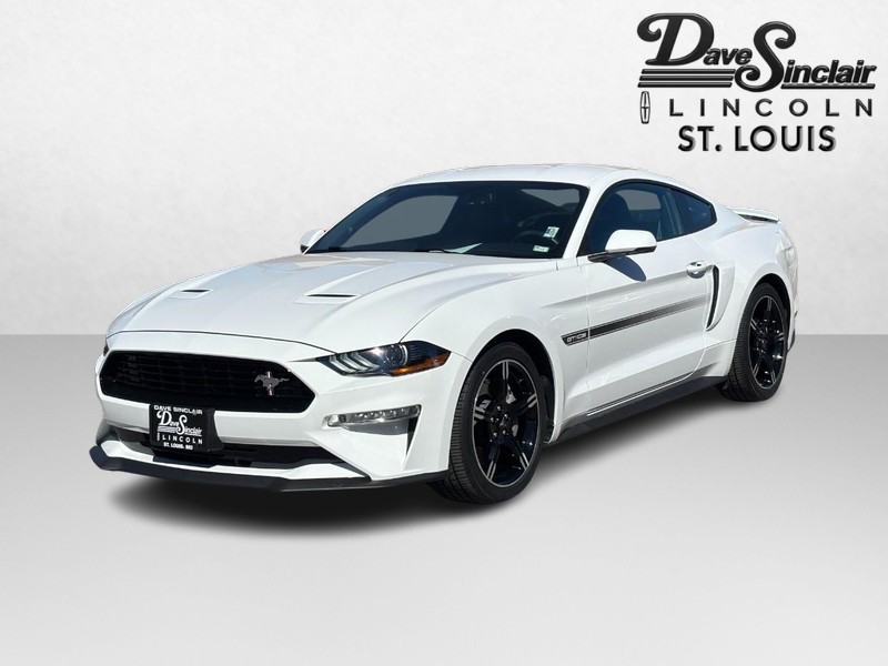 Ford Mustang Vehicle Full-screen Gallery Image 07