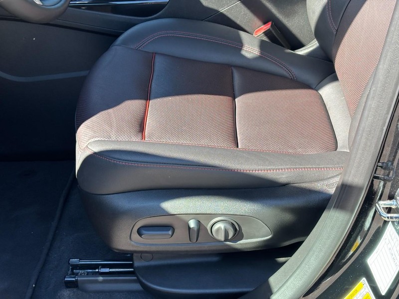Chevrolet Blazer Vehicle Full-screen Gallery Image 16