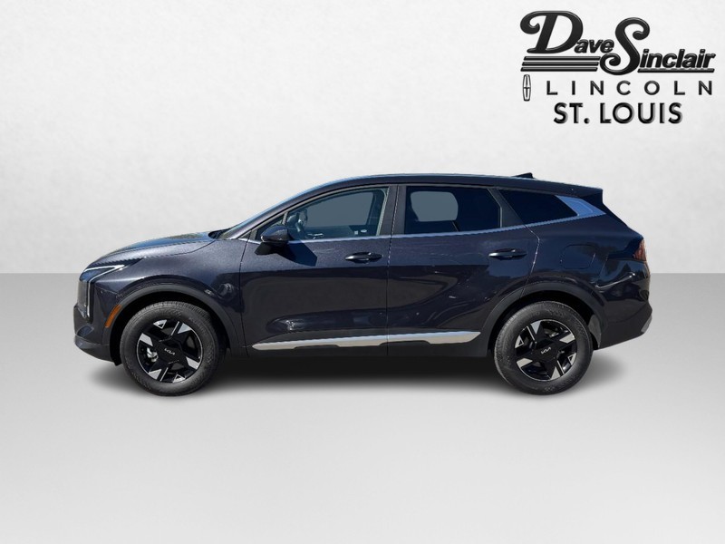 Kia Sportage Vehicle Full-screen Gallery Image 06
