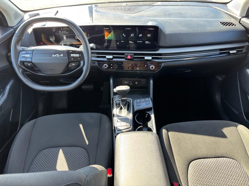 Kia Sportage Vehicle Full-screen Gallery Image 12