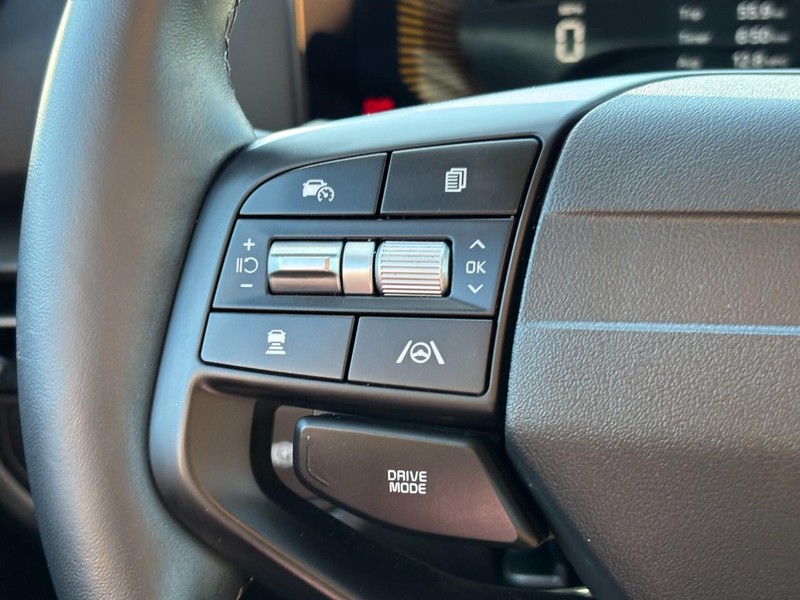 Kia Sportage Vehicle Full-screen Gallery Image 16