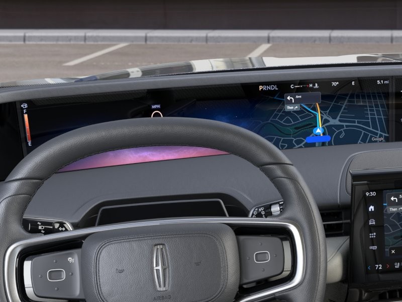 Lincoln Nautilus Vehicle Full-screen Gallery Image 14