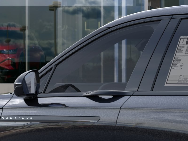 Lincoln Nautilus Vehicle Full-screen Gallery Image 21