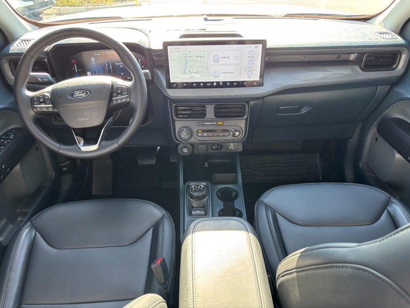 Ford Maverick Vehicle Full-screen Gallery Image 14