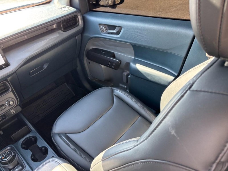 Ford Maverick Vehicle Full-screen Gallery Image 15