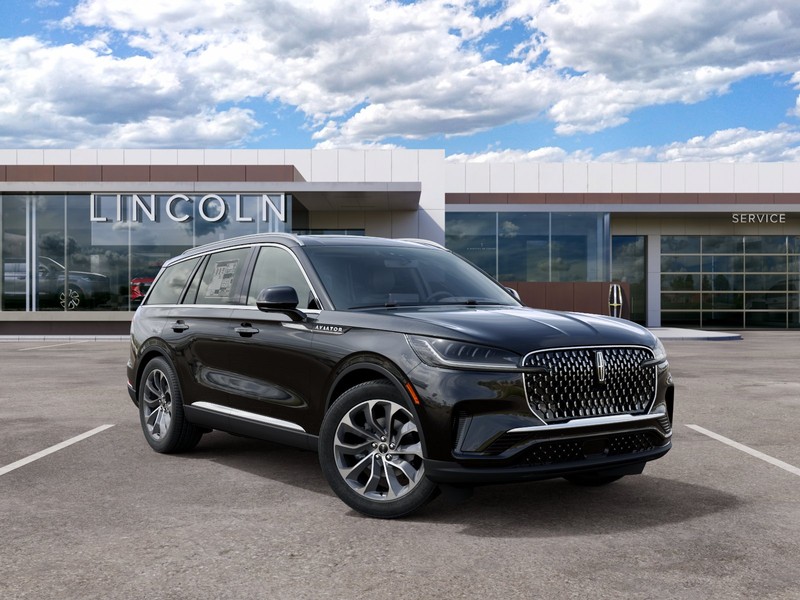Lincoln Aviator Vehicle Full-screen Gallery Image 04
