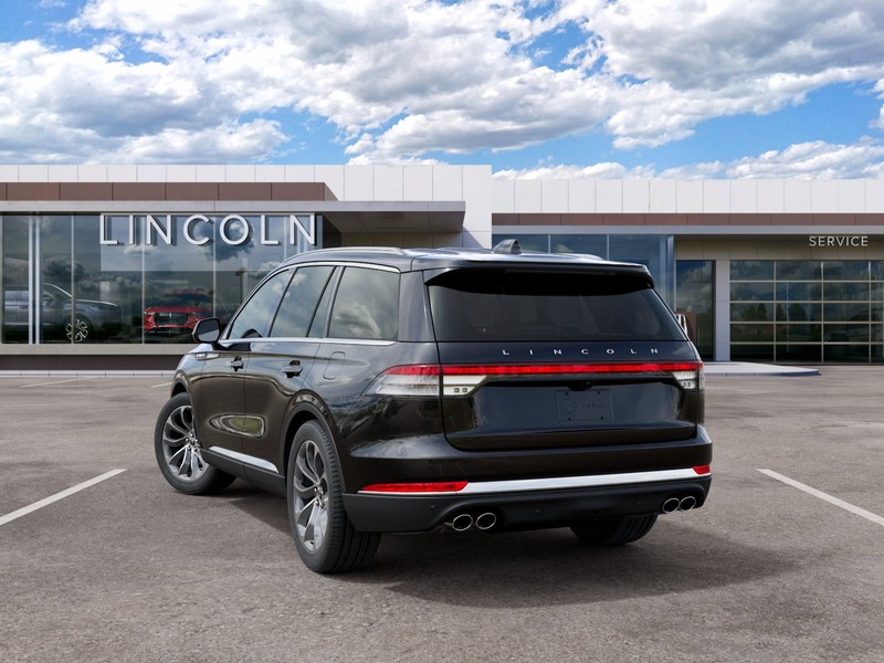 Lincoln Aviator Vehicle Full-screen Gallery Image 09