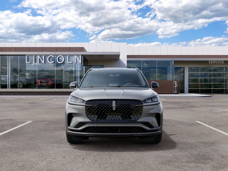 Lincoln Aviator Vehicle Full-screen Gallery Image 03