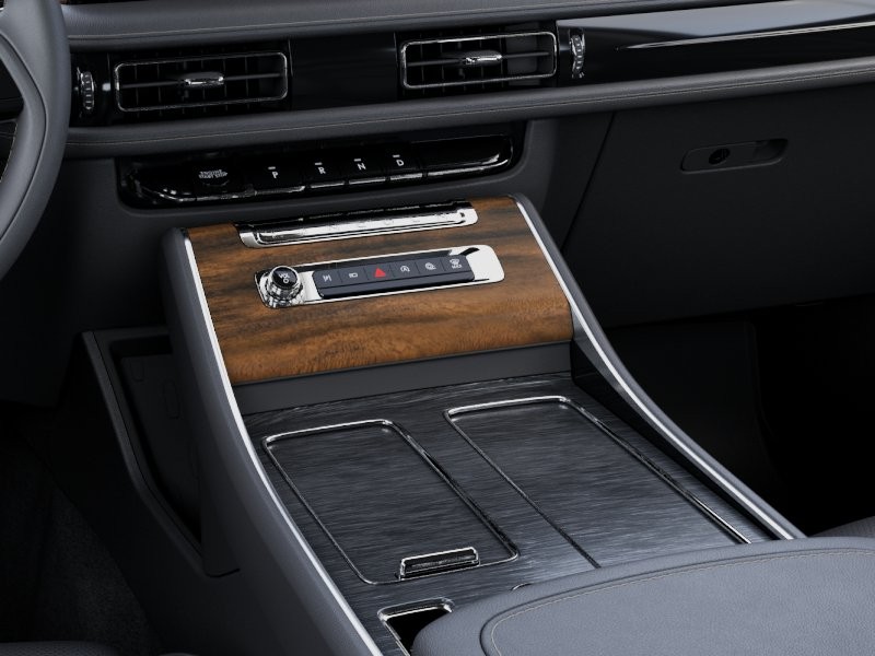 Lincoln Aviator Vehicle Full-screen Gallery Image 16