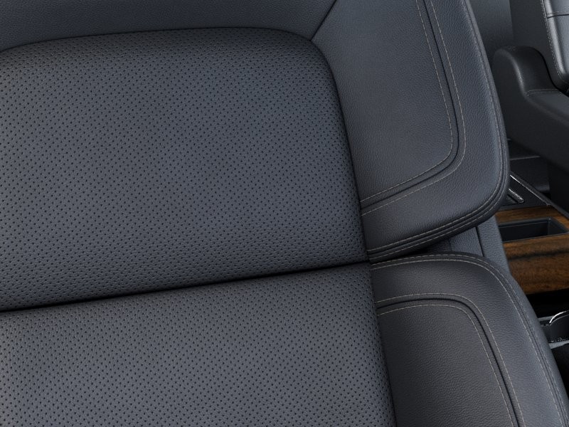 Lincoln Aviator Vehicle Full-screen Gallery Image 17