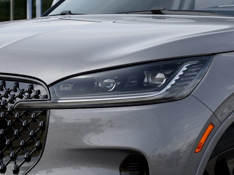 Lincoln Aviator Vehicle Full-screen Gallery Image 19