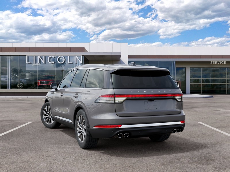Lincoln Aviator Vehicle Full-screen Gallery Image 09