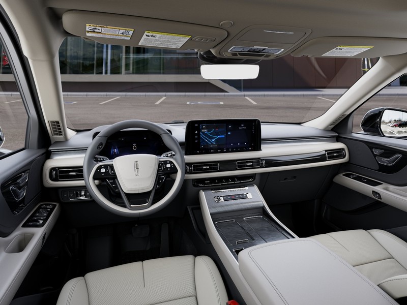 Lincoln Aviator Vehicle Full-screen Gallery Image 10