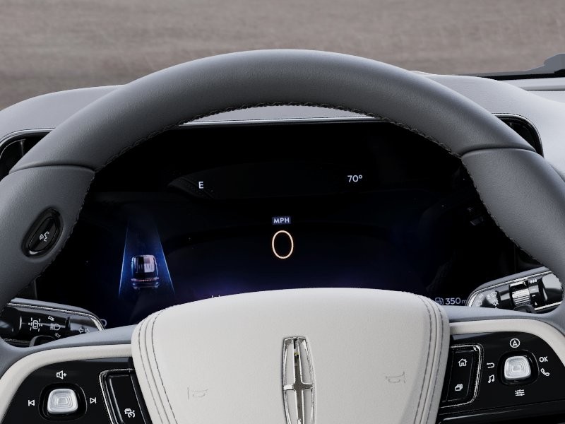 Lincoln Aviator Vehicle Full-screen Gallery Image 14
