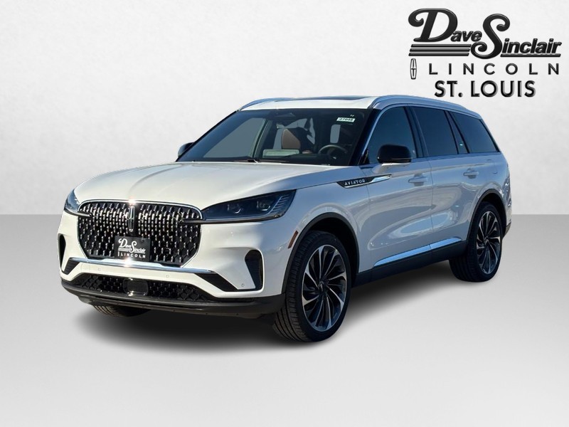 Lincoln Aviator Vehicle Full-screen Gallery Image 07