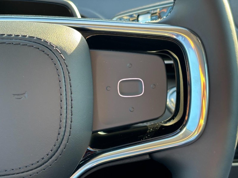 Lincoln Nautilus Vehicle Full-screen Gallery Image 19