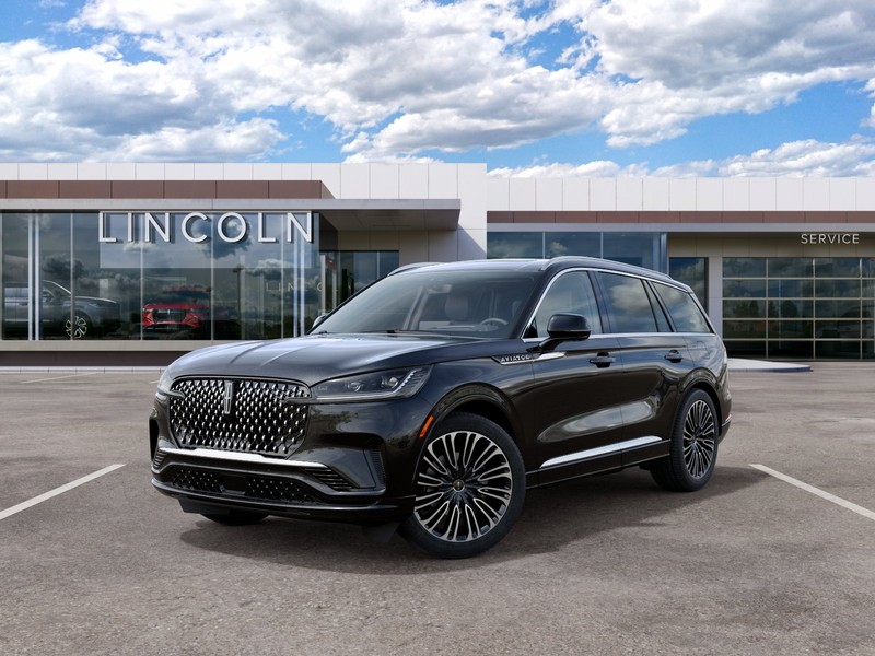 Lincoln Aviator Vehicle Full-screen Gallery Image 02