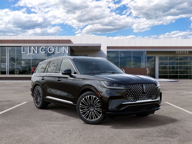 Lincoln Aviator Vehicle Full-screen Gallery Image 04