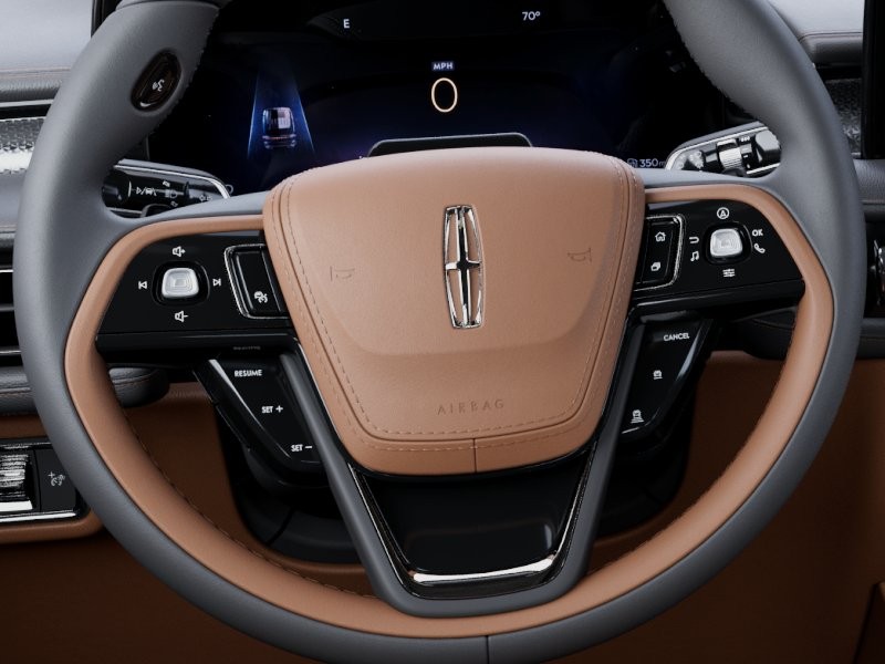 Lincoln Aviator Vehicle Full-screen Gallery Image 13
