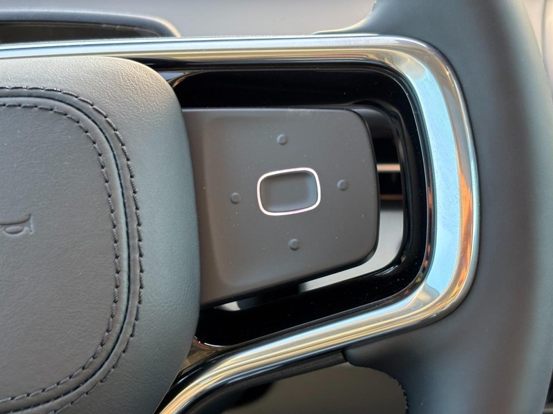 Lincoln Nautilus Vehicle Full-screen Gallery Image 19