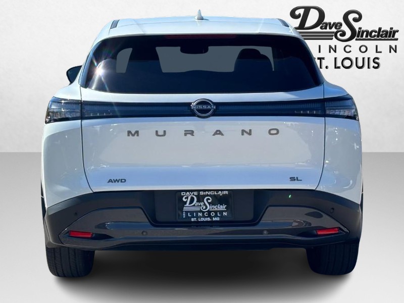 Nissan Murano Vehicle Full-screen Gallery Image 04