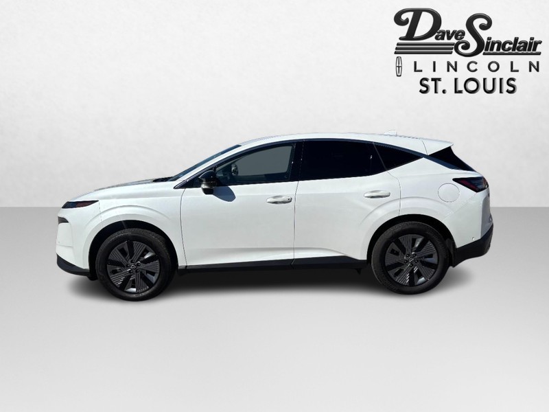 Nissan Murano Vehicle Full-screen Gallery Image 06