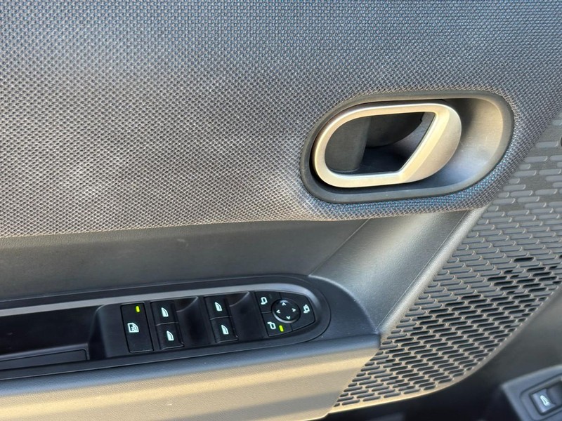 MINI Hardtop 4 Door Vehicle Full-screen Gallery Image 18