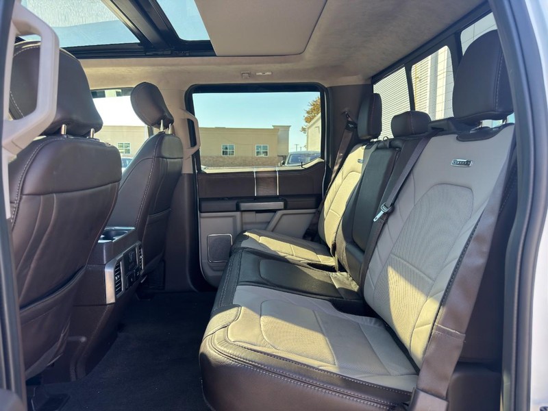 Ford F-150 Vehicle Full-screen Gallery Image 05