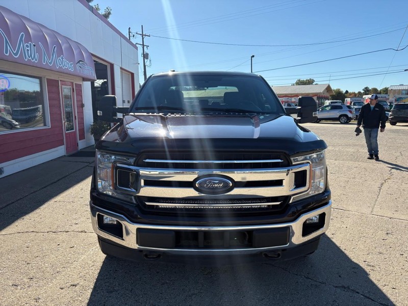 Ford F-150 Vehicle Full-screen Gallery Image 05