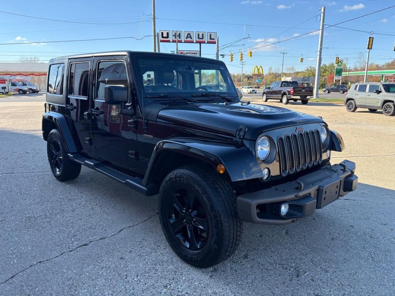Jeep Wrangler Unlimited Vehicle Full-screen Gallery Image 03