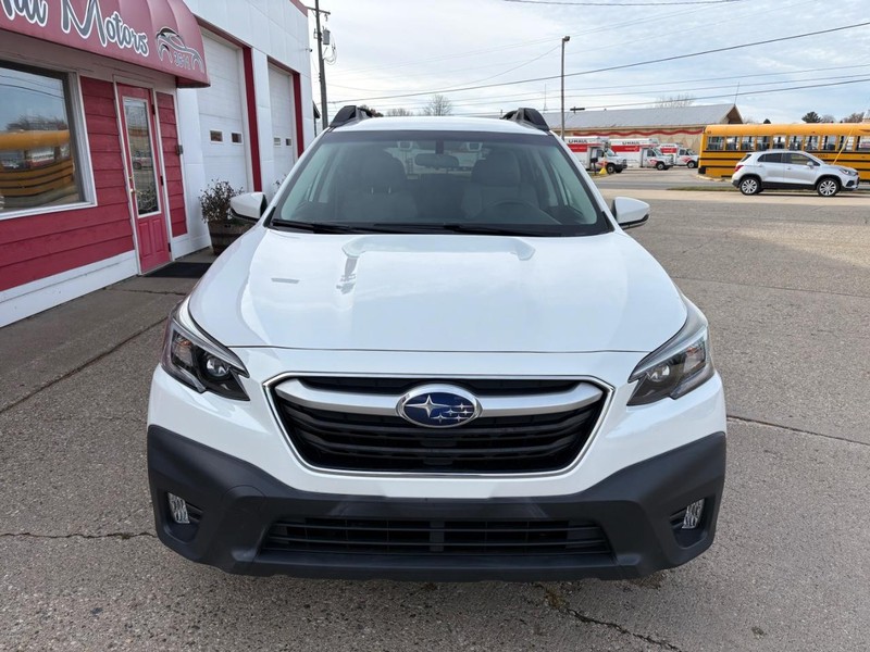 Subaru Outback Vehicle Full-screen Gallery Image 05