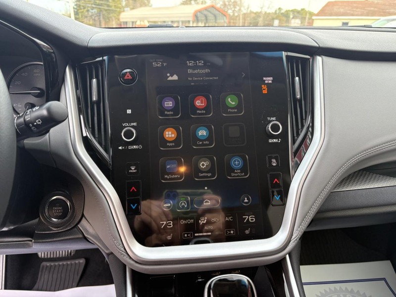 Subaru Outback Vehicle Full-screen Gallery Image 13