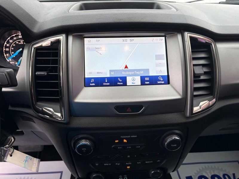 Ford Ranger Vehicle Full-screen Gallery Image 12