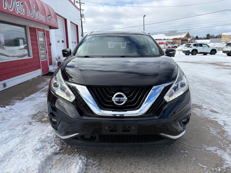 Nissan Murano Vehicle Full-screen Gallery Image 05