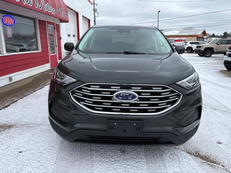 Ford Edge Vehicle Full-screen Gallery Image 05