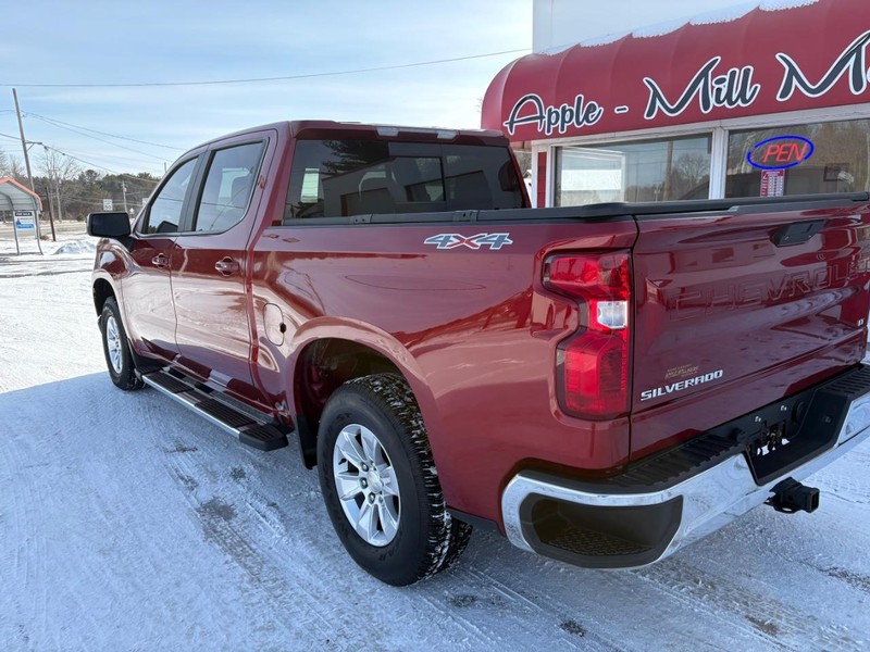 Chevrolet Silverado 1500 Vehicle Full-screen Gallery Image 02