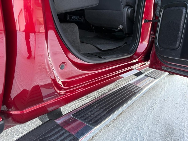 Chevrolet Silverado 1500 Vehicle Full-screen Gallery Image 18