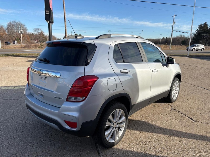 Chevrolet Trax Vehicle Full-screen Gallery Image 04