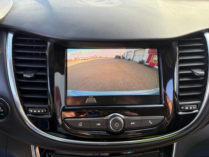 Chevrolet Trax Vehicle Full-screen Gallery Image 15